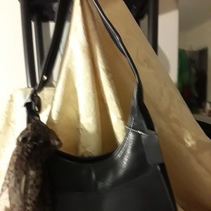 Handbag with neck scarf